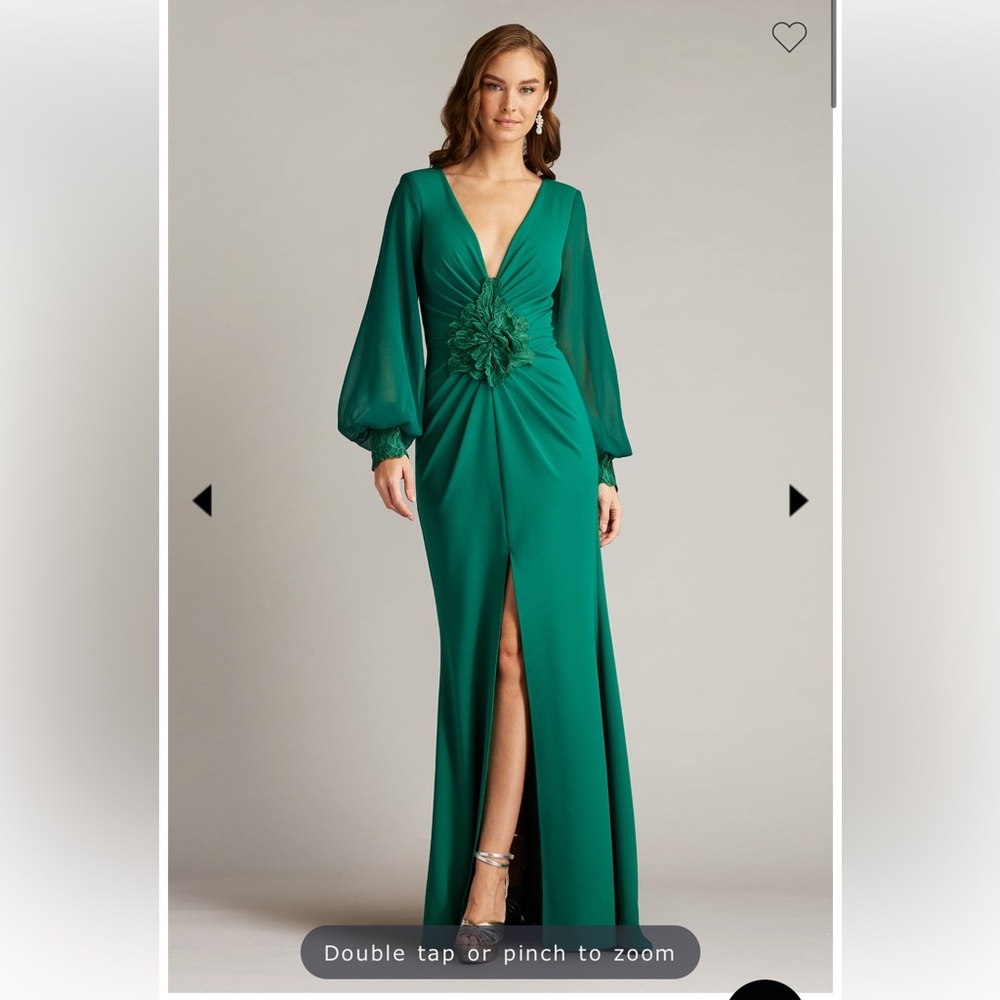 new Tadashi Shoji SAHANA BISHOP SLEEVE PLUNGE GOWN BOS24911L-EMERA emerald